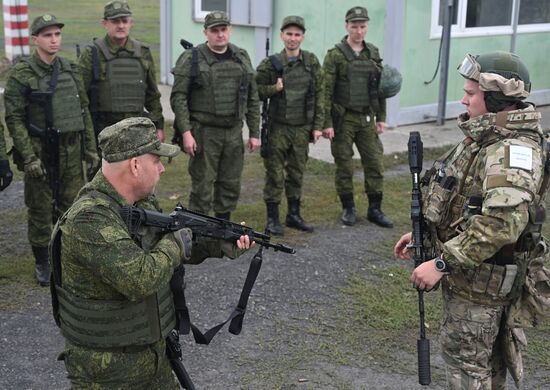 Военная подготовка мобилизованных перед отправкой в войска