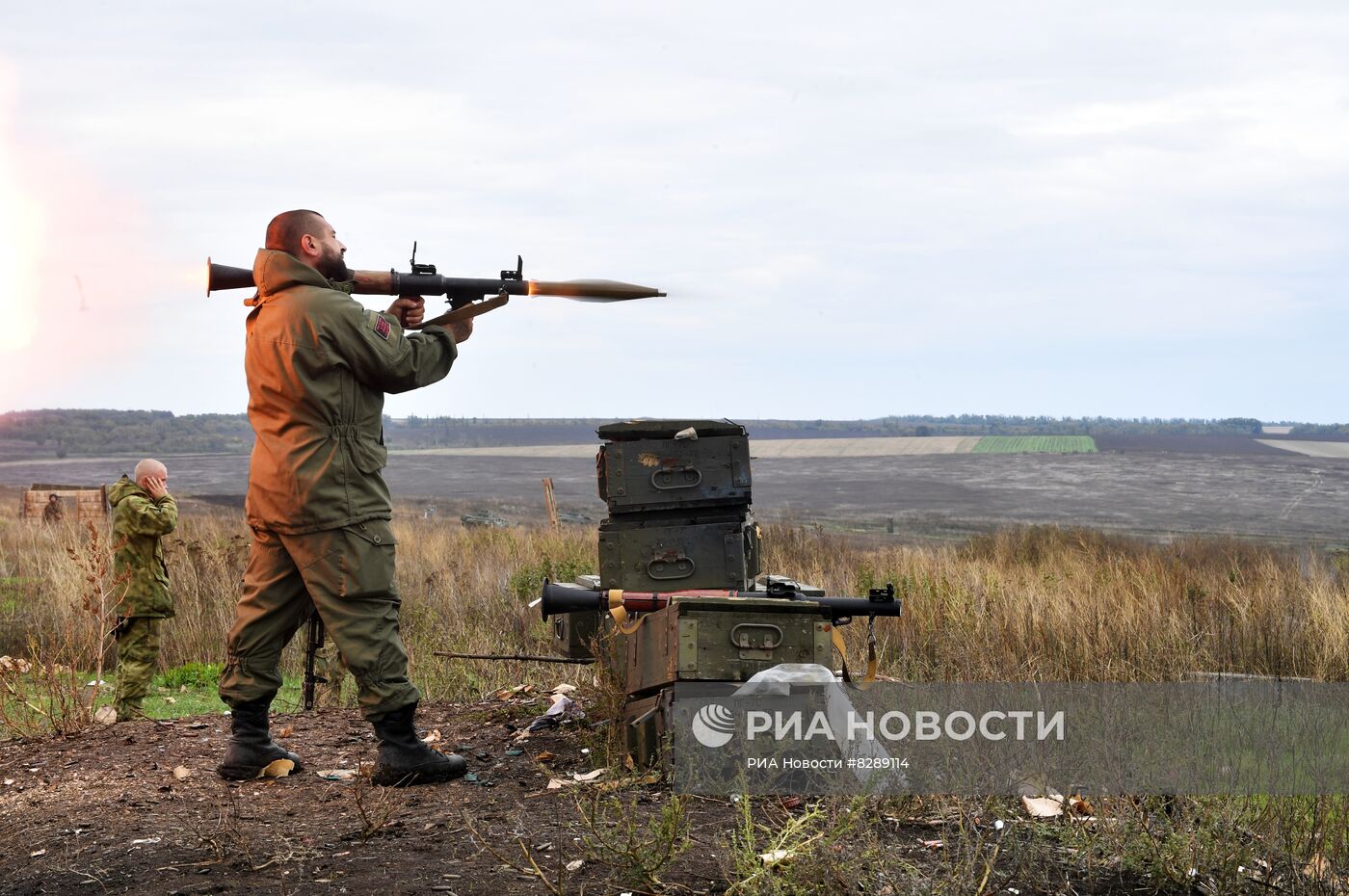 Подготовка призванных в рамках частичной мобилизации в РФ на полигоне в ДНР