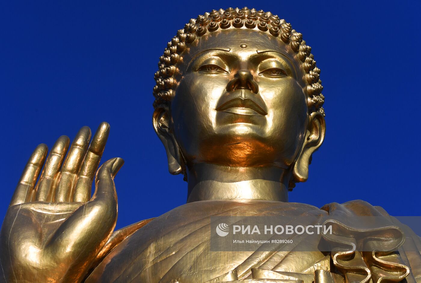 Самая высокая статуя Будды в России