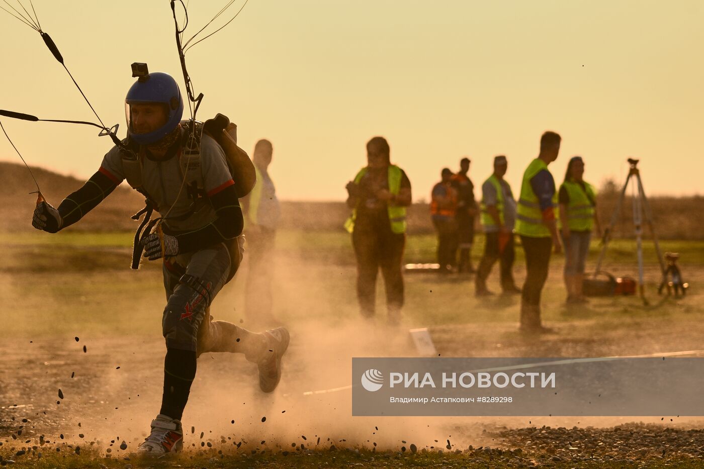 Соревнования по парашютному спорту в Гудермесе