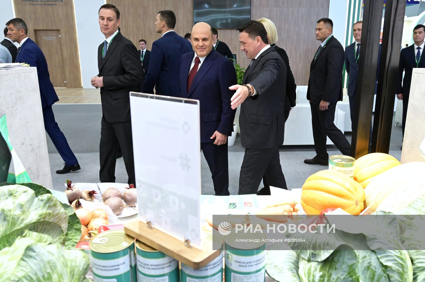 Премьер-министр РФ Михаил Мишустин посетил российскую агропромышленную выставку "Золотая осень – 2022"