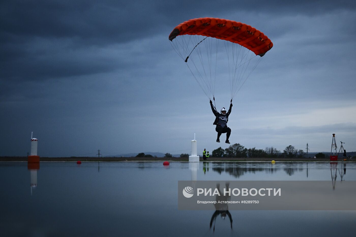 Соревнования по парашютному спорту в Гудермесе