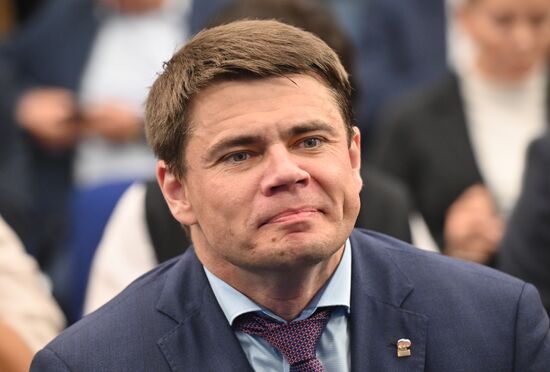 Заседание генерального совета партии "Единая Россия"