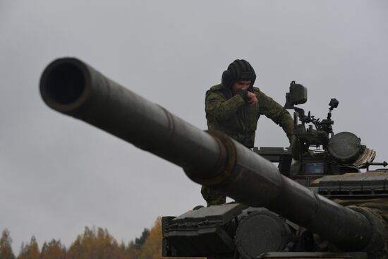 Военная подготовка мобилизованных перед отправкой в войска РФ