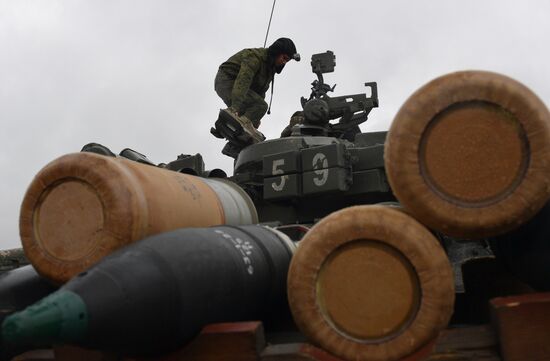 Военная подготовка мобилизованных перед отправкой в войска РФ