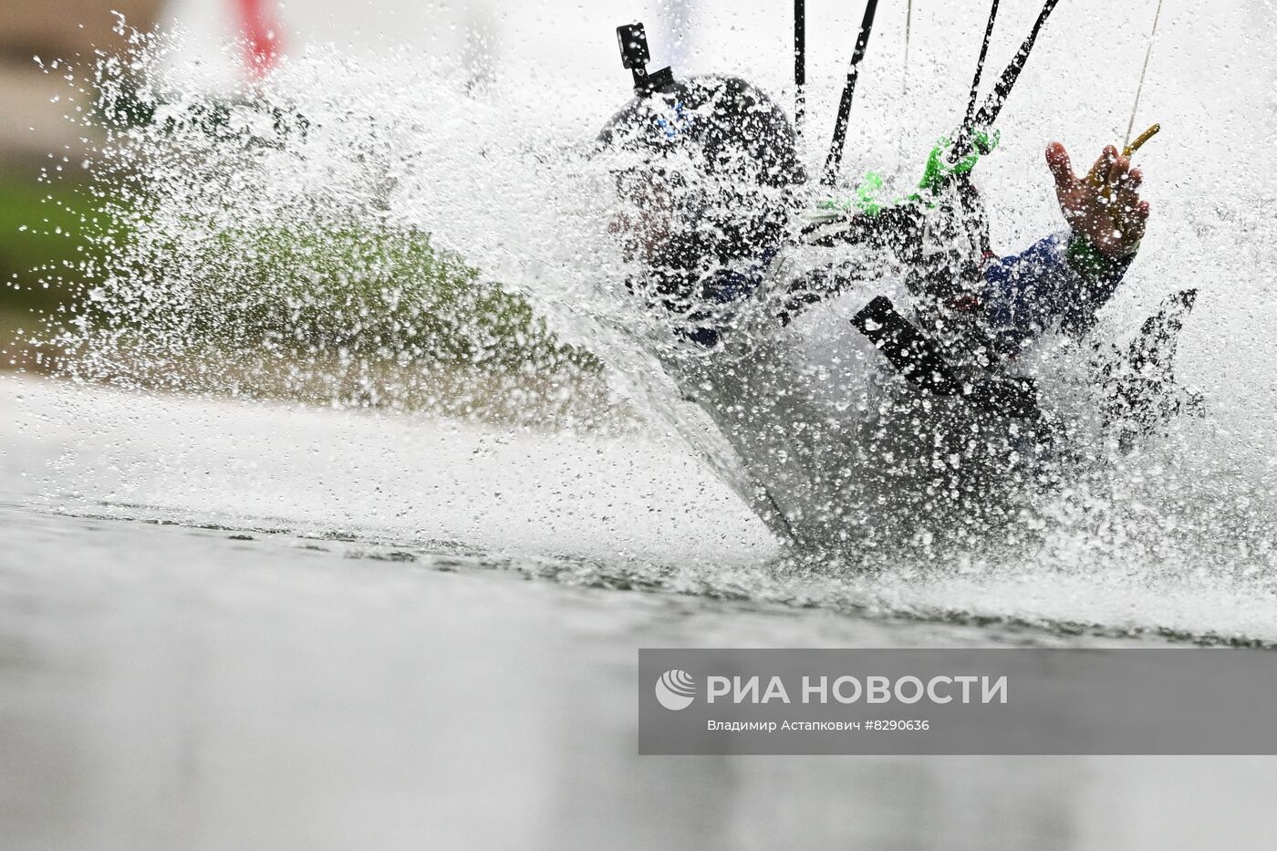 Соревнования по парашютному спорту в Гудермесе