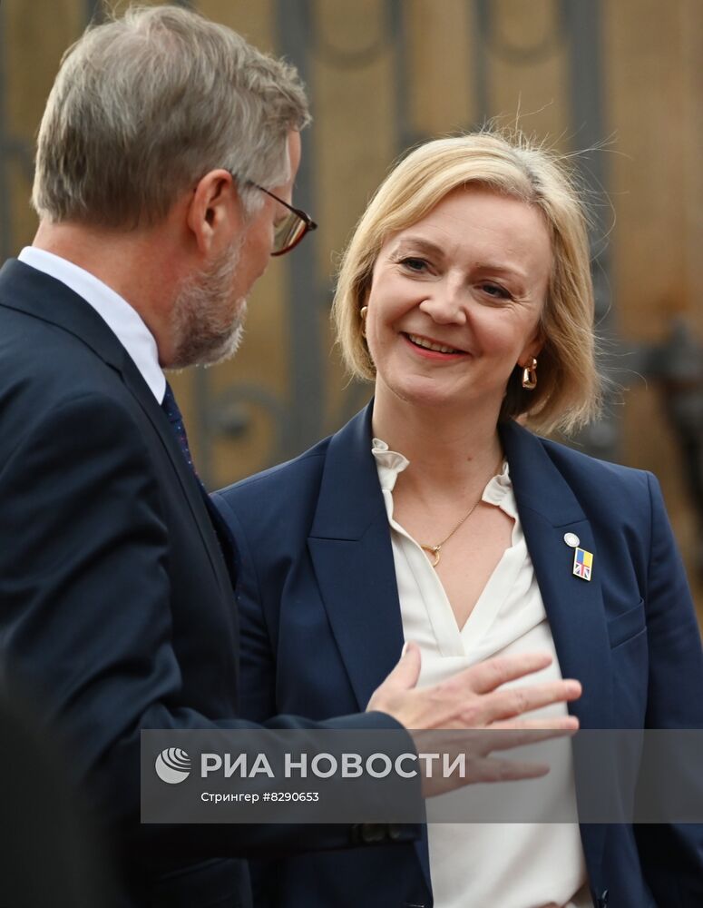 Прибытие участников саммита Европейского политического сообщества в Праге