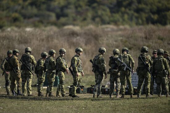 Военная подготовка мобилизованных перед отправкой в войска РФ