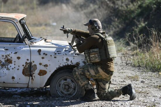 Военная подготовка мобилизованных перед отправкой в войска РФ