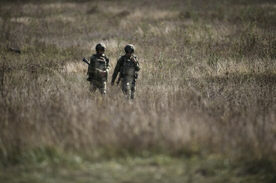Военная подготовка мобилизованных перед отправкой в войска РФ