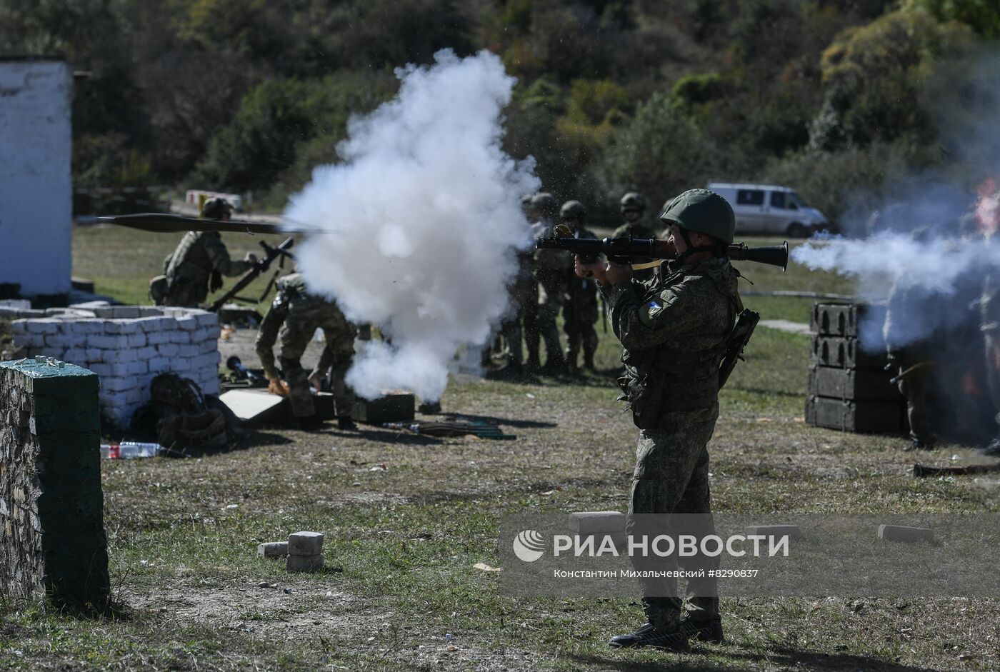 Военная подготовка мобилизованных перед отправкой в войска РФ