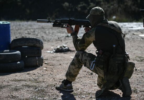 Военная подготовка мобилизованных перед отправкой в войска РФ