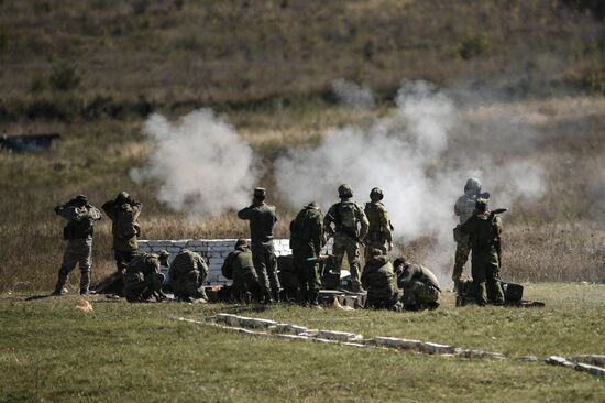 Военная подготовка мобилизованных перед отправкой в войска РФ