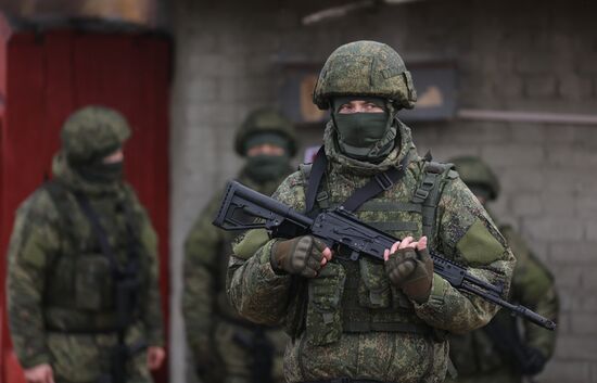 Военная подготовка мобилизованных перед отправкой в войска РФ