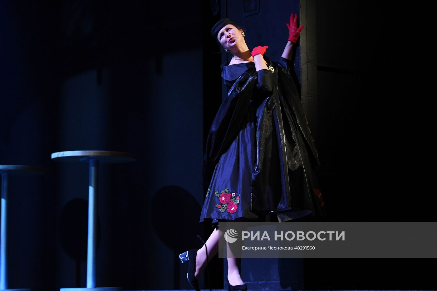 Спектакль "Старомодная комедия" в театре "Ленком Марка Захарова"