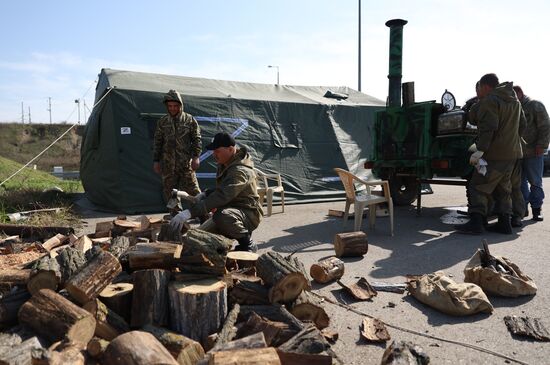 Пункт обогрева для водителей в Тамани