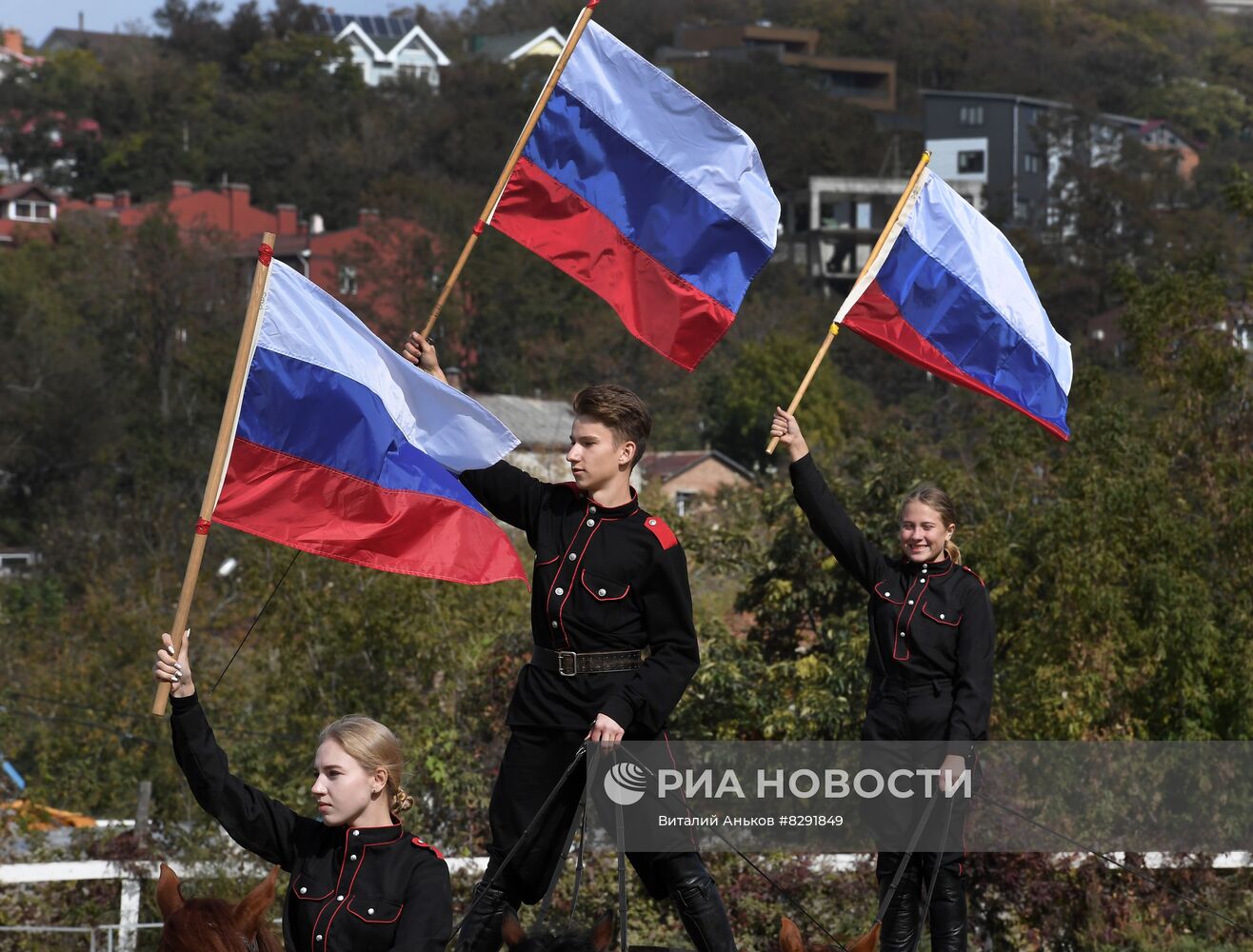 Фестиваль "Русская кавалерия" во Владивостоке