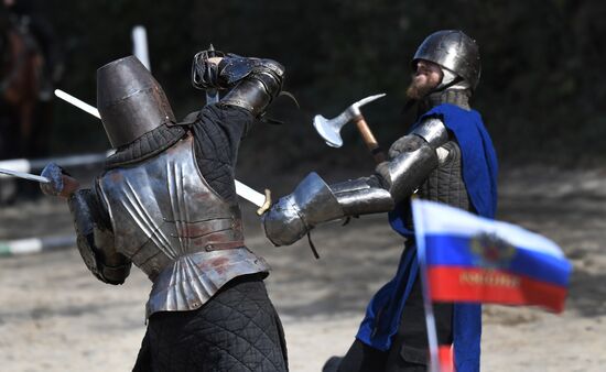 Фестиваль "Русская кавалерия" во Владивостоке