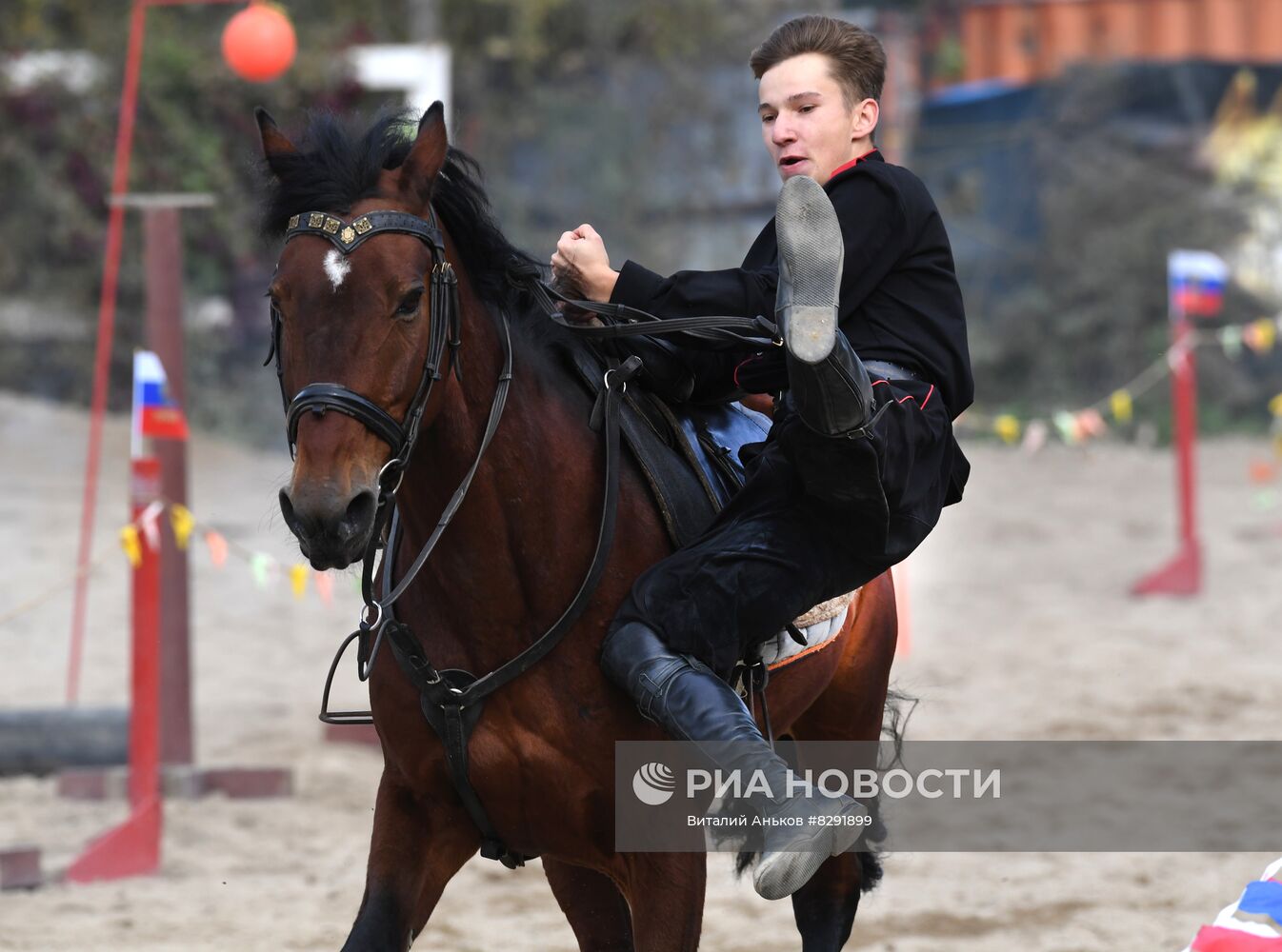 Фестиваль "Русская кавалерия" во Владивостоке