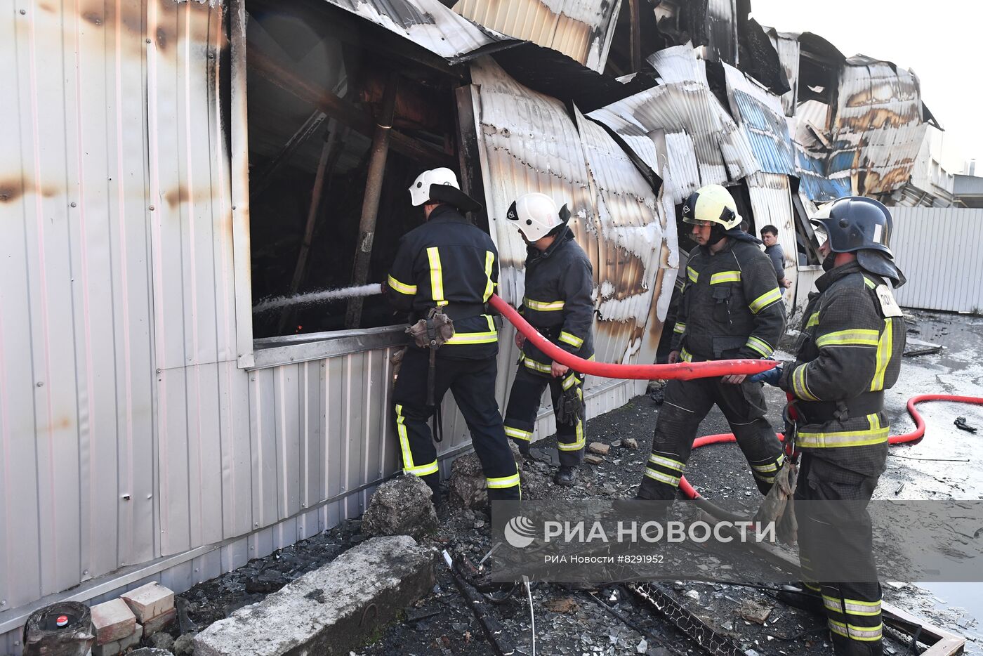 Последствия обстрела Кировского района Донецка