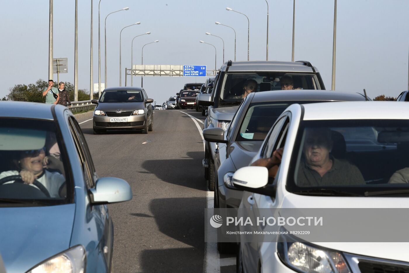 По Крымскому мосту возобновлено движение