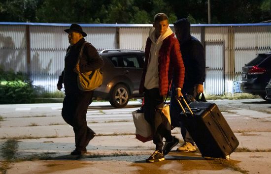 Отправка пассажирского судна из порта "Крым" в Керчи