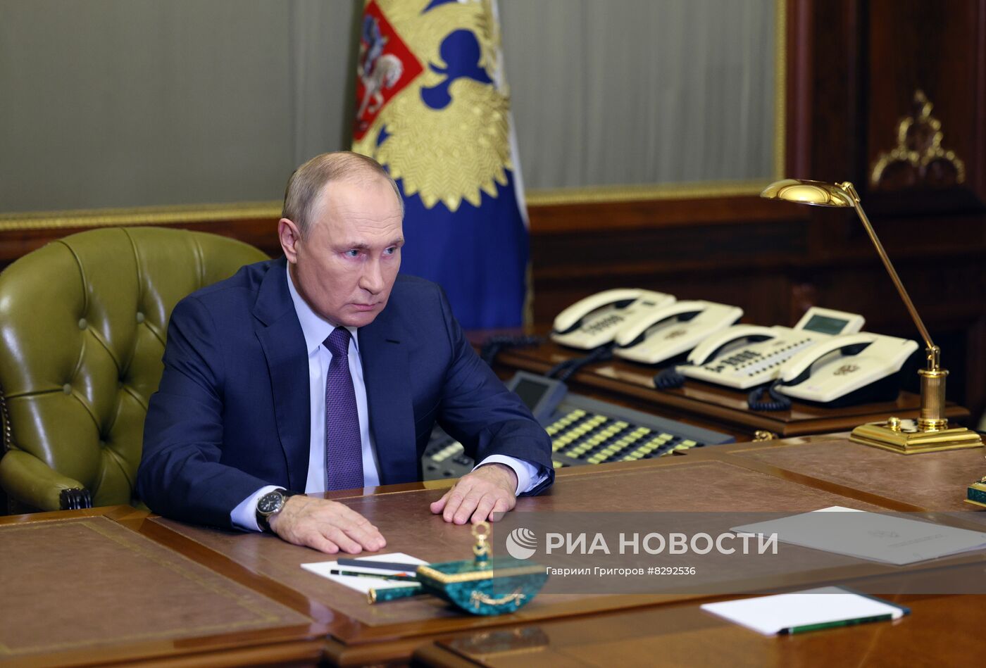 Президент РФ В. Путин встретился с главой Следственного комитета РФ А. Бастрыкиным
