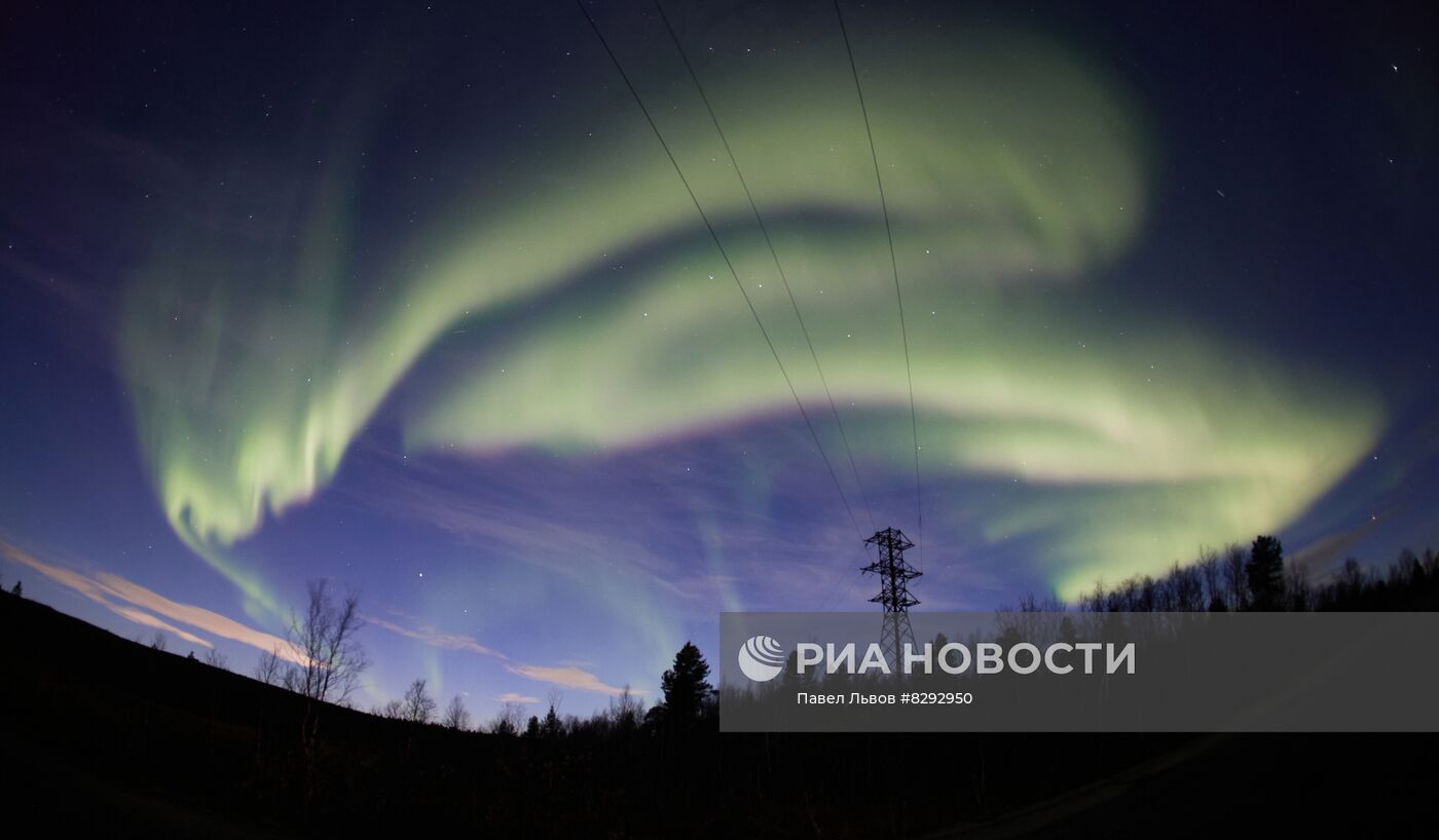 Северное сияние в Мурманске