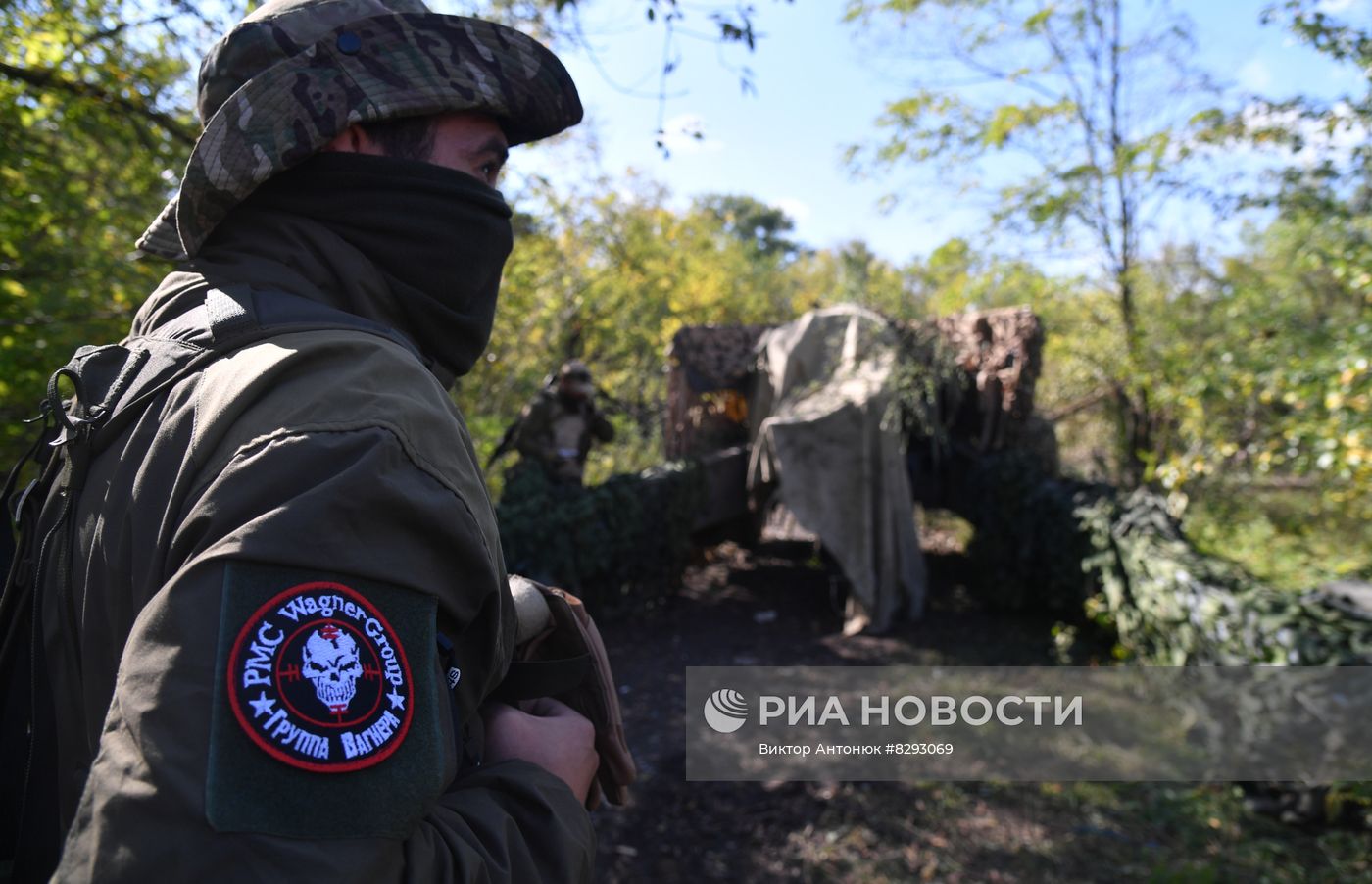 Стрельба из пушки "Гиацинт-Б" по позициям ВСУ