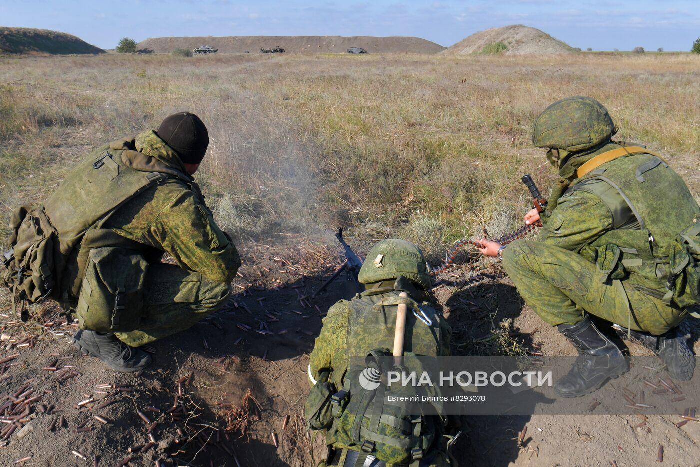 Военная подготовка ВДВ на полигоне в Запорожской области