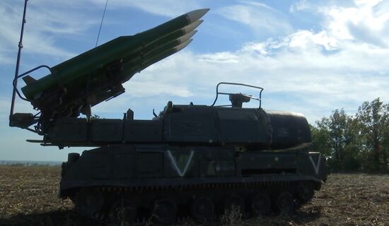 Пуски ракет и снарядов по украинским объектам военного управления и энергетики