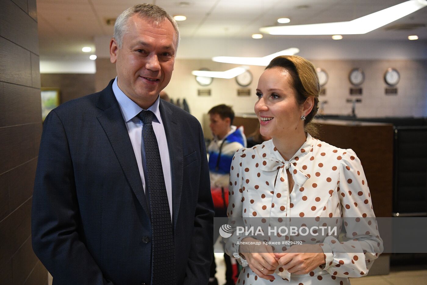 Встреча детей-сирот из ЛНР в аэропорту Новосибирска