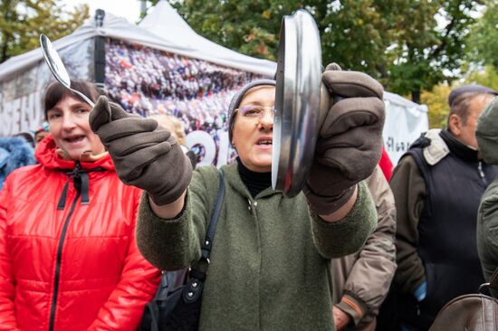 В Молдавии продолжаются акции протеста оппозиции