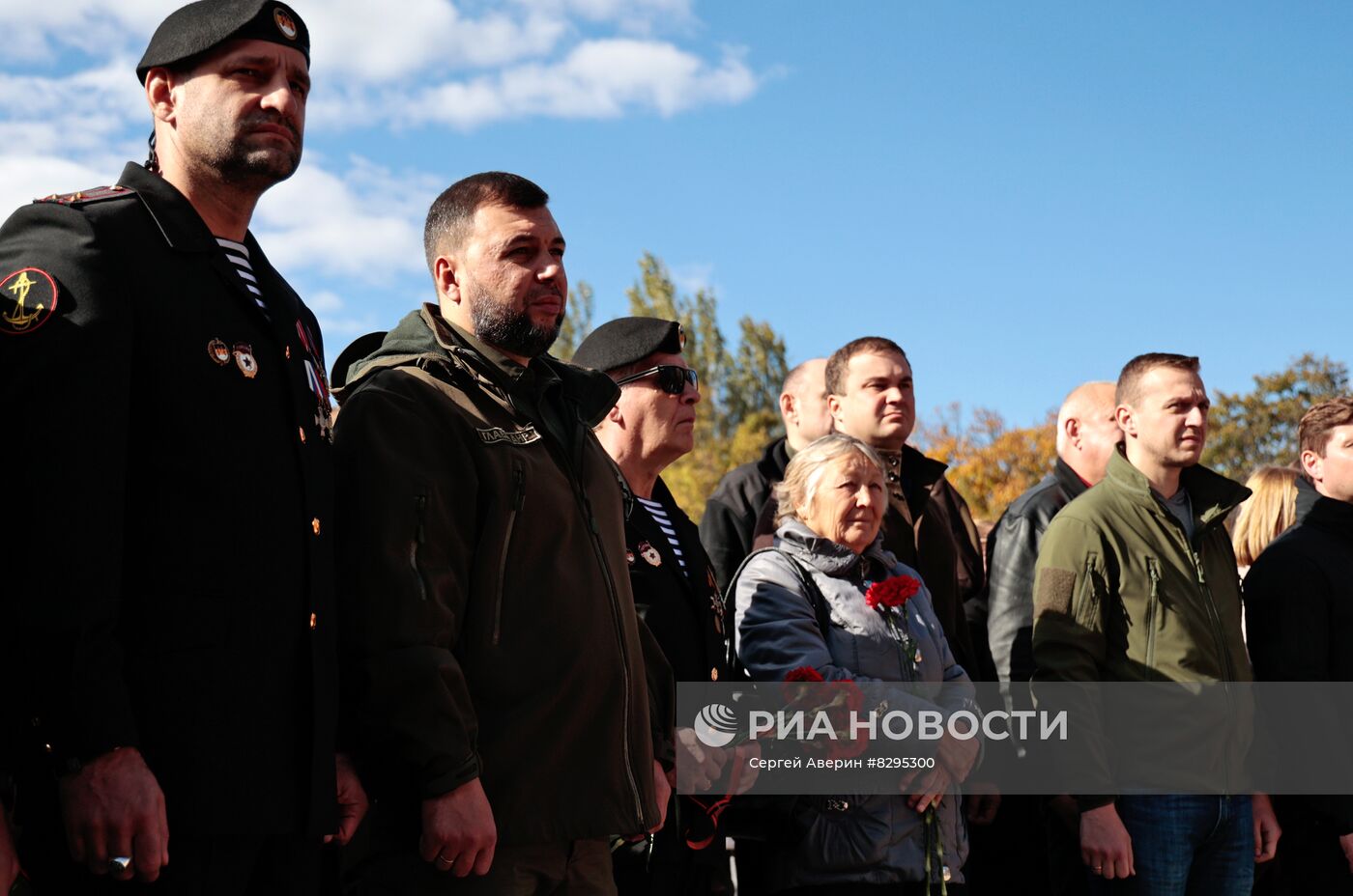 Открытие памятника В. Жоге в Волновахе