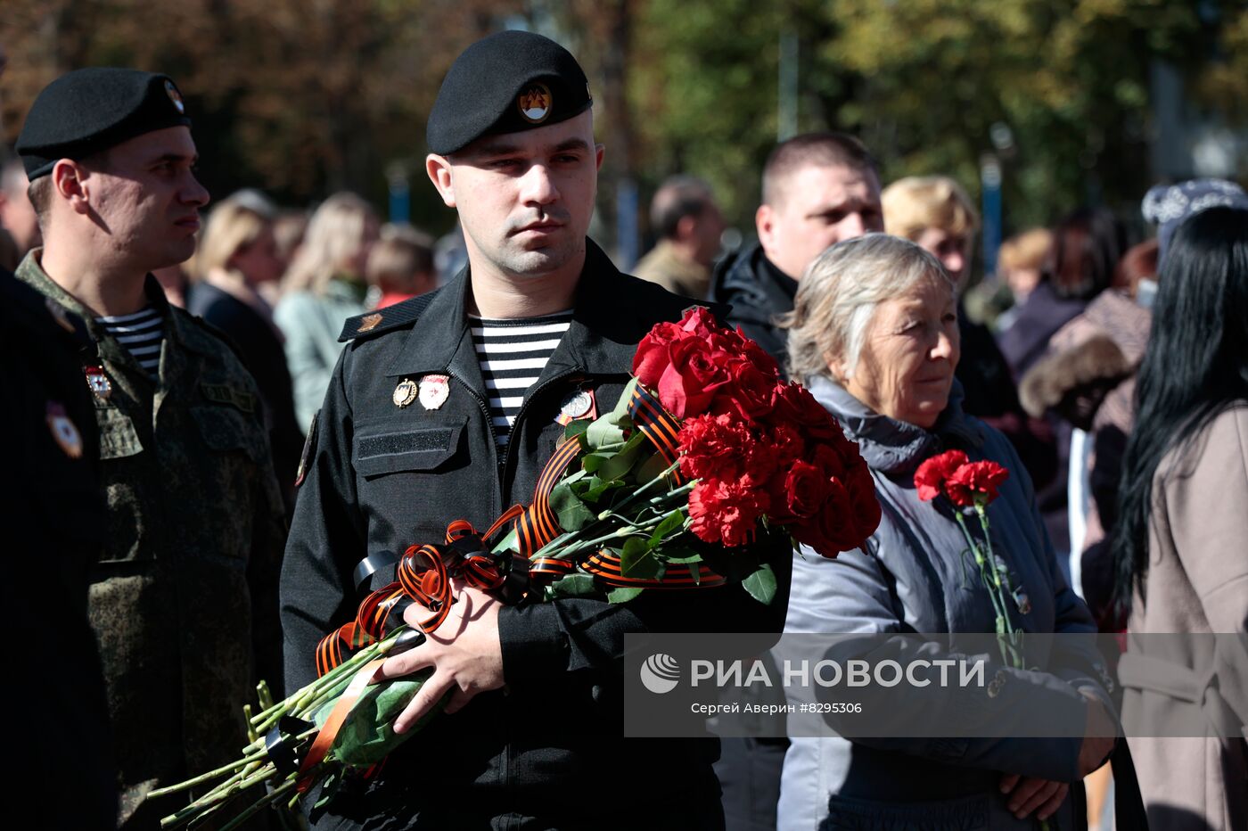 Открытие памятника В. Жоге в Волновахе