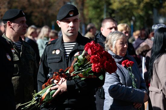 Открытие памятника В. Жоге в Волновахе