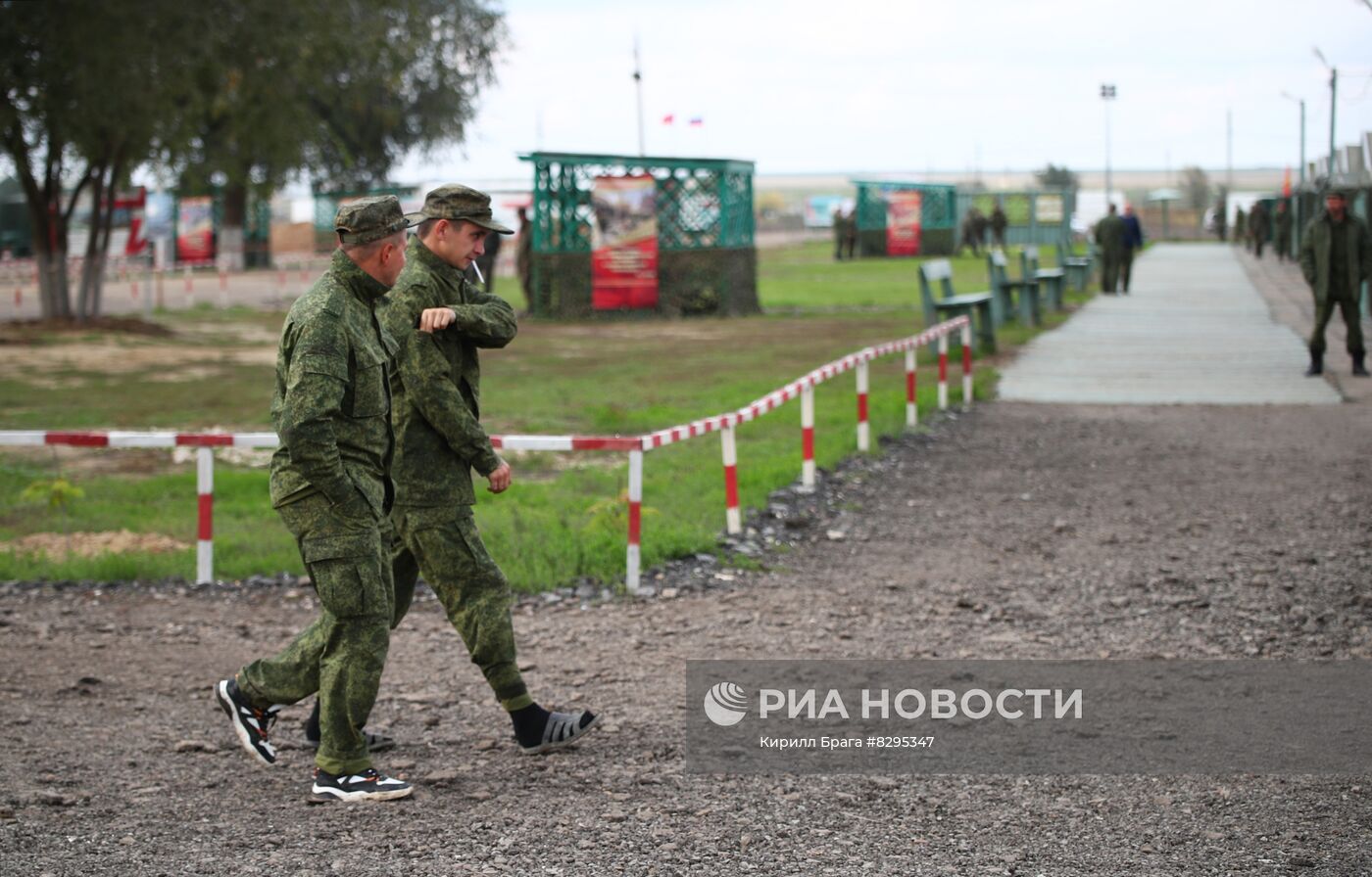 Военная подготовка мобилизованных перед отправкой в войска РФ