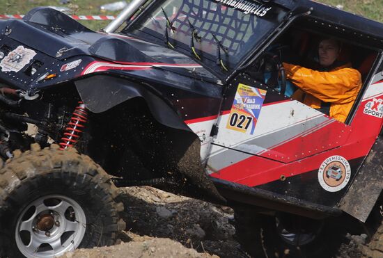 Гонки на внедорожниках "КавкаZ Zа наших!"