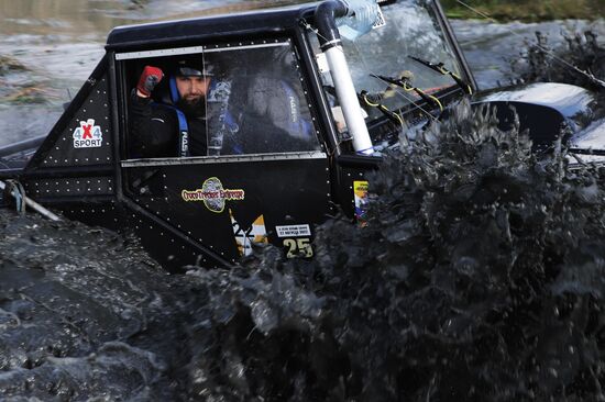 Гонки на внедорожниках "КавкаZ Zа наших!"