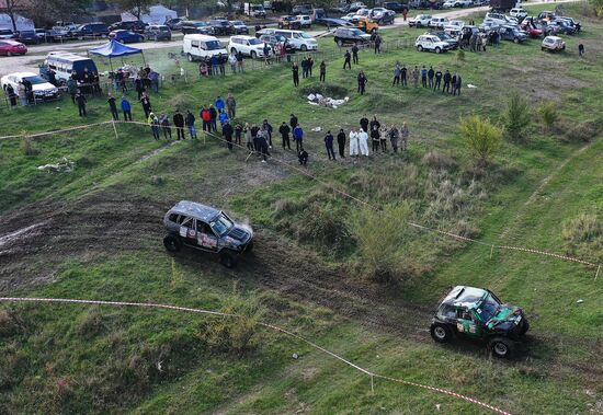 Гонки на внедорожниках "КавкаZ Zа наших!"
