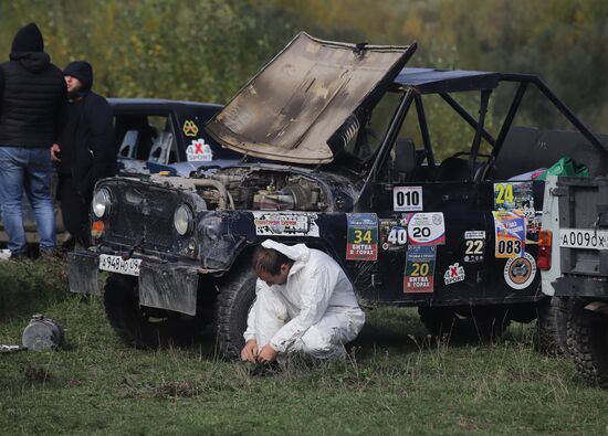 Гонки на внедорожниках "КавкаZ Zа наших!"