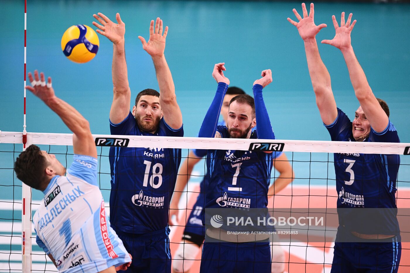 Волейбол. Суперлига. Мужчины. Матч "Динамо" - "Зенит-Казань"