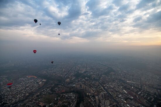 Фестиваль воздушных шаров в Армении