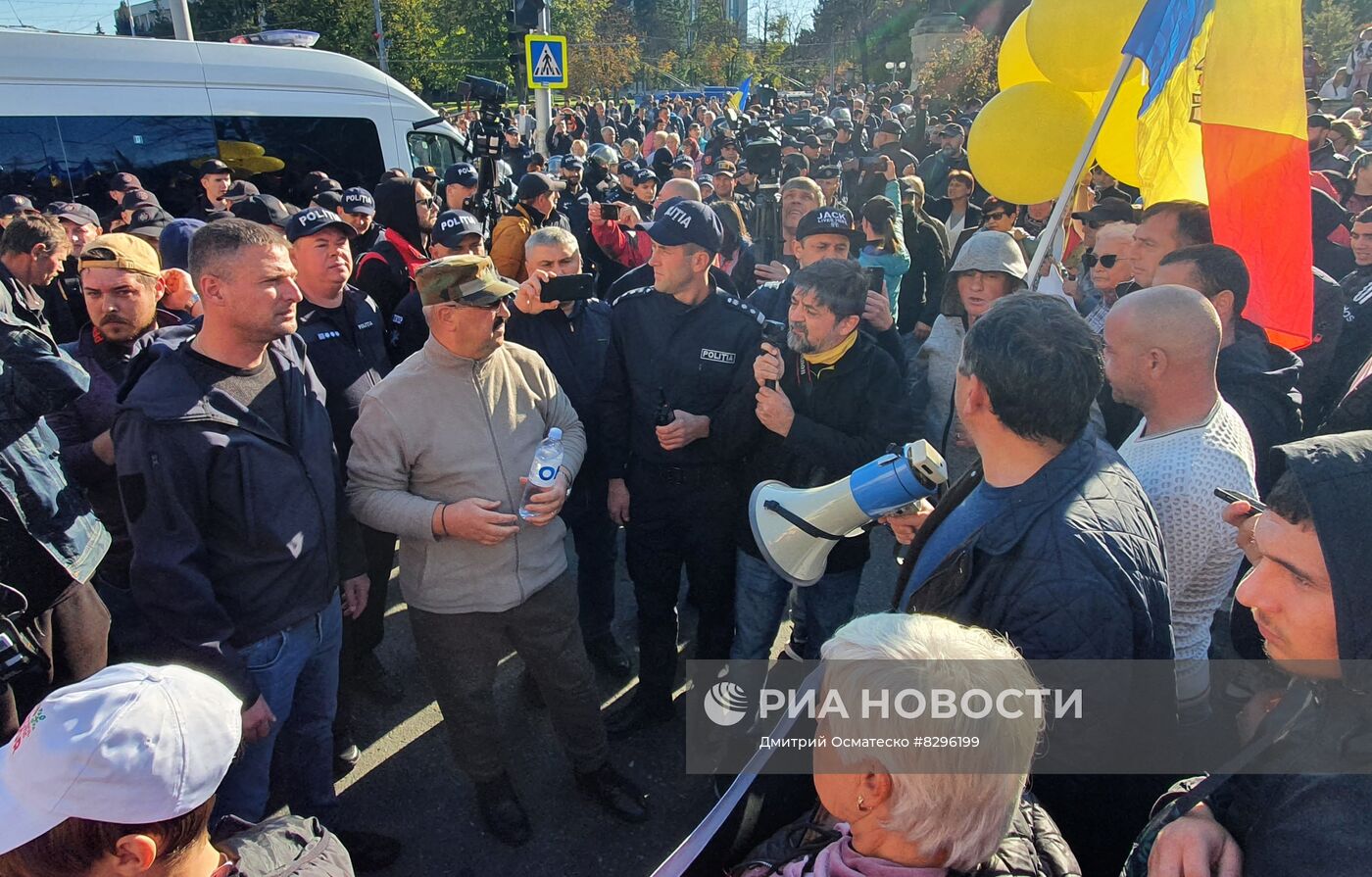 Продолжаются протесты в Кишиневе