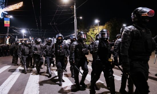 Продолжаются протесты в Кишиневе