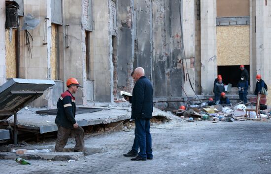 Восстановление здания администрации Донецка