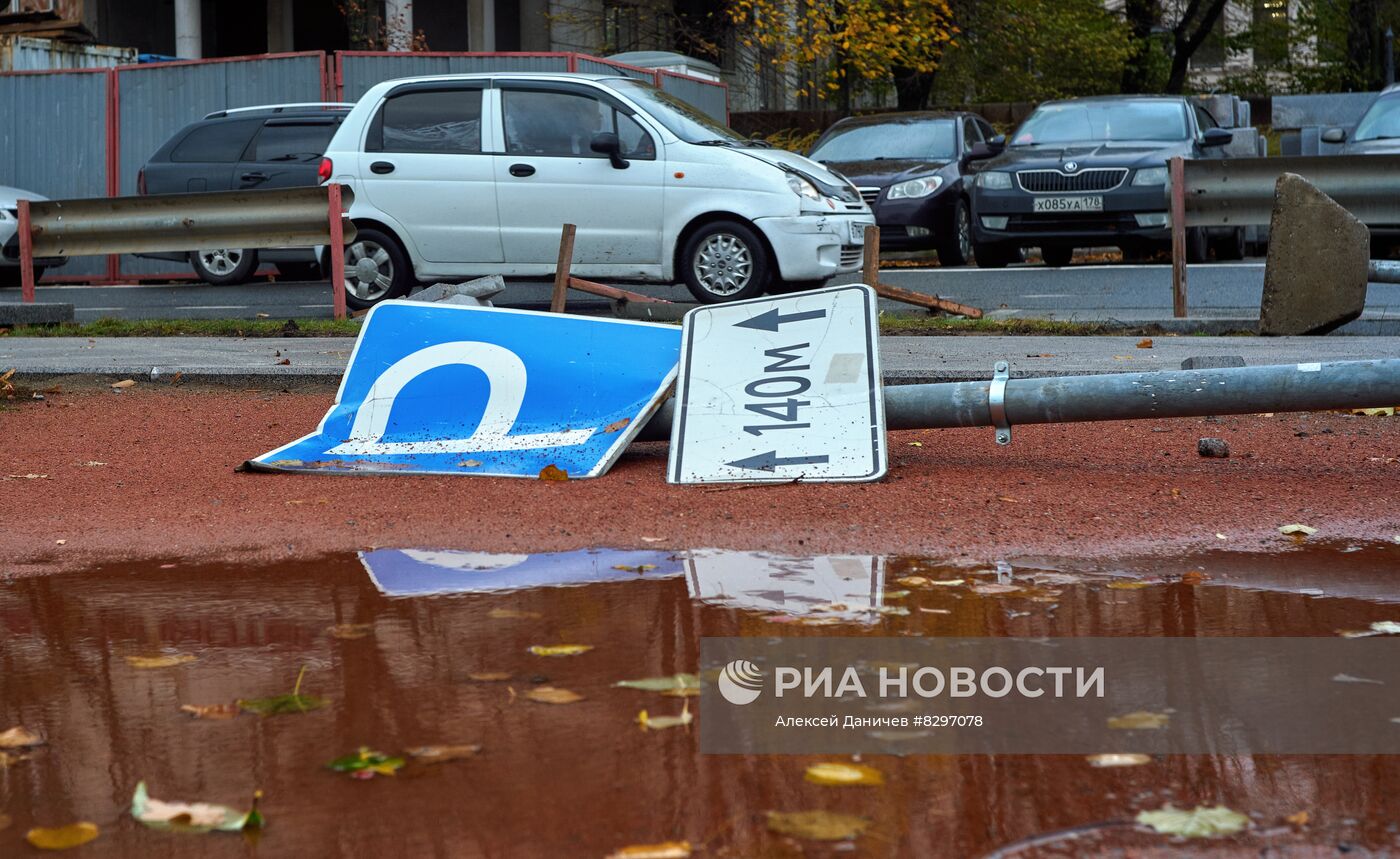 Штормовое предупреждение в Санкт-Петербурге