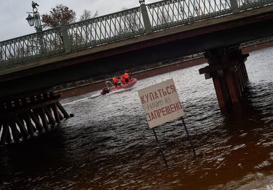 Штормовое предупреждение в Санкт-Петербурге