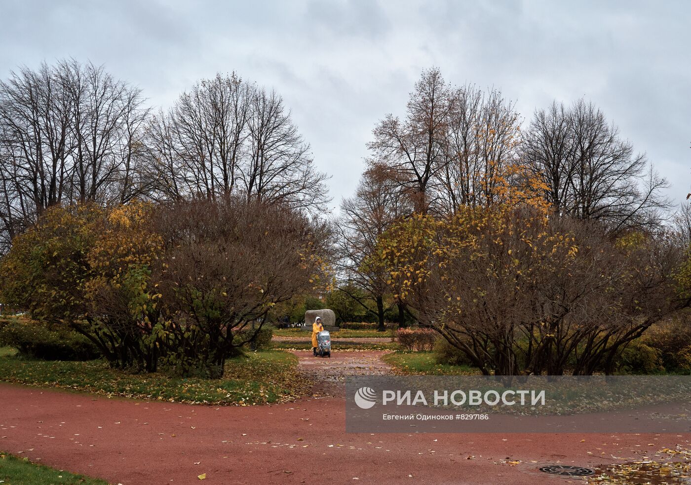 Штормовое предупреждение в Санкт-Петербурге