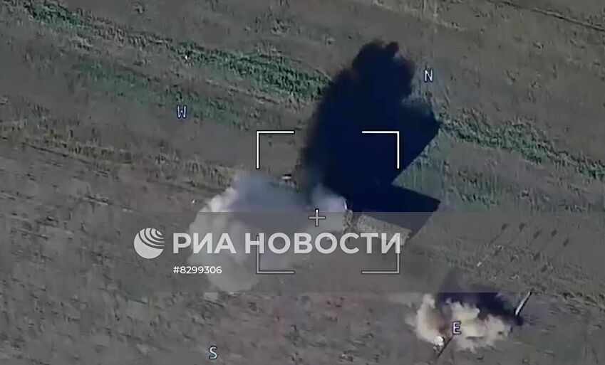 Минобороны показало удары дронами-камикадзе "Ланцет" по технике ВСУ